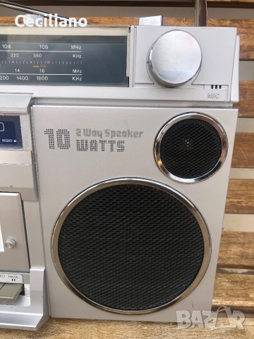 Радиокасетофон Club 6001(Germany) Много хубав звук!, снимка 7 - Радиокасетофони, транзистори - 53932042