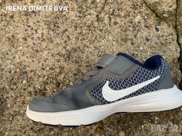 Nike silver 27,5, снимка 2 - Детски маратонки - 33725484