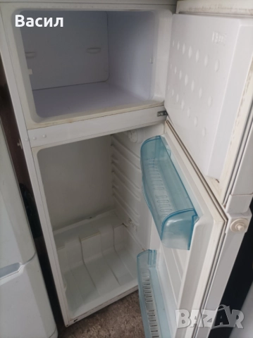 Хладилник с камера Беко, снимка 3 - Хладилници - 52718699