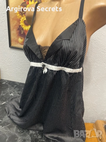 Сатенена нощничка на Playboy !!!