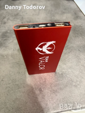 Външна батерия /power bank/ Game Evolution Pokemon Go Team Valor, 10000 mAh, червена, снимка 4 - Друга електроника - 51359374