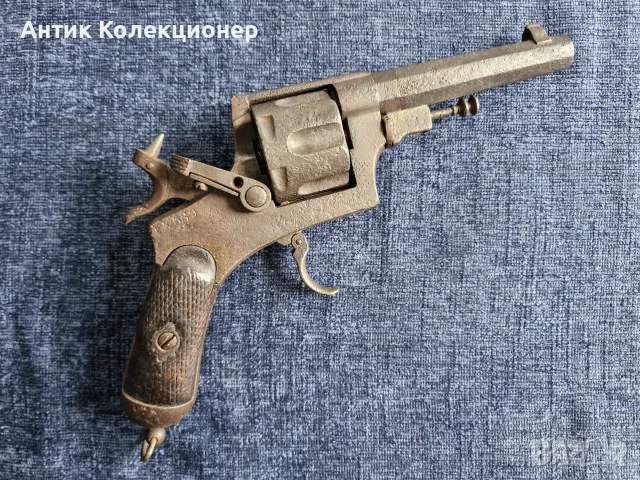 Старинен револвер Bodeo 1889 – войнишки – Италия, снимка 6 - Антикварни и старинни предмети - 56272430