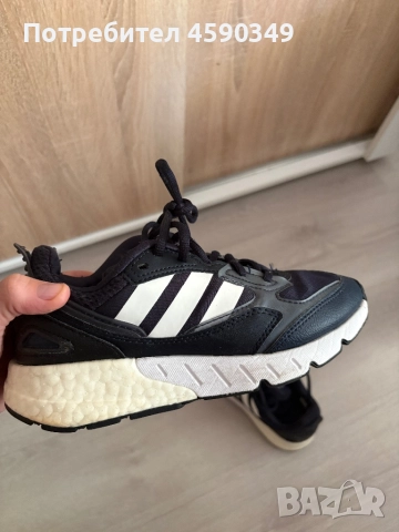 Adidas Shoes Обувки Маратонки, снимка 5 - Детски маратонки - 51731988