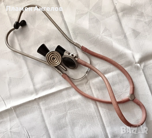 Стар медицински инструмент. Винтидж стетоскоп. , снимка 3 - Антикварни и старинни предмети - 53972548