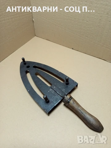 Стара Метална Поставка За Стара Ютия На Жар., снимка 4 - Антикварни и старинни предмети - 50842355