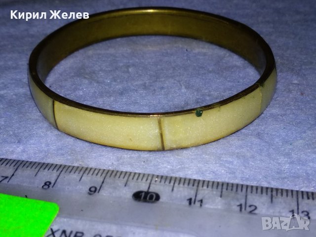 СТАРА БРОНЗОВА ТРАДИЦИОННА РЕТРО ГРИВНА с ШЛИФОВАН ПЕРЛЕН ЯСПИС РЪЧНА БИЖУТЕРСКА РАБОТА 37973