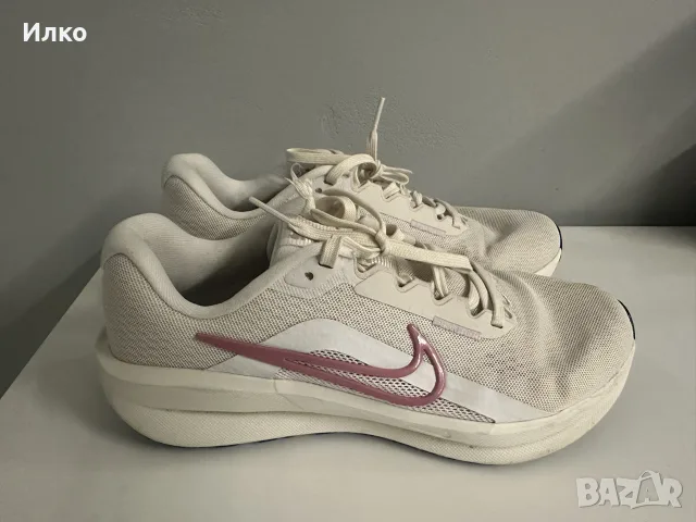 Дамски маратонки Nike 