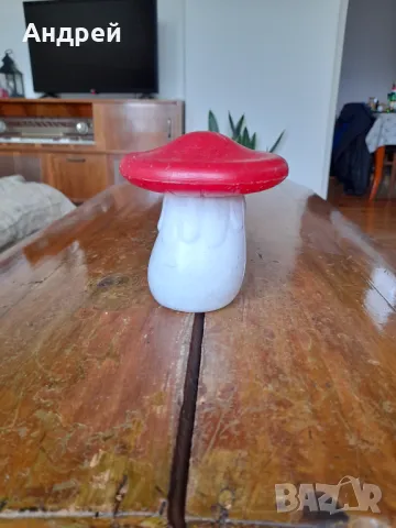 Стара касичка Гъбка