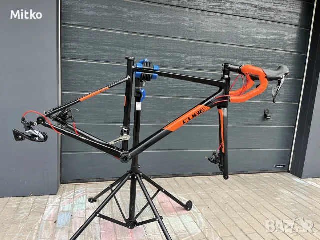 Рамка Cube Attain + монтаж Ultegra R8000