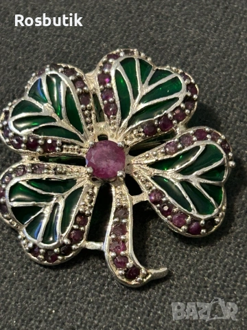 Разкошен сребърен медальон/ брошка с естествени рубини и зелен емайл , снимка 5 - Колиета, медальони, синджири - 53267032