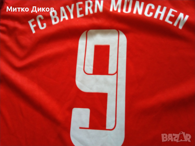 Байерн Мюнхен футболна фен тениска и №9 Левандовски размер М отлична, снимка 6 - Футбол - 44605698