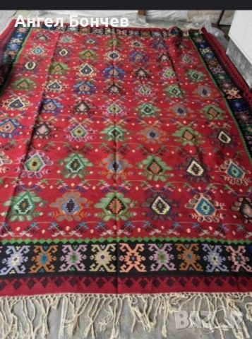 Автентичен чипровски килим, снимка 2 - Антикварни и старинни предмети - 52388291