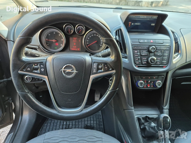 Opel Zafira C 2012г., снимка 14 - Автомобили и джипове - 52889764