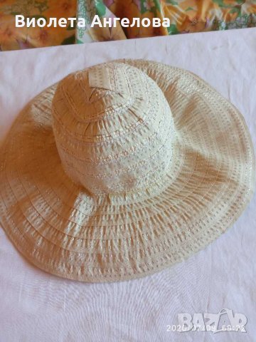 Дамска шапка, снимка 1