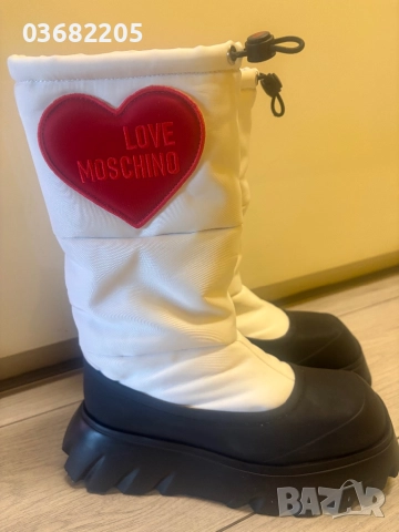 Ботуши MOSHINO, снимка 3 - Дамски ботуши - 52875262