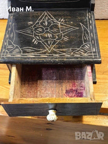 Винтидж дървена тоалетка, снимка 4 - Антикварни и старинни предмети - 52174946