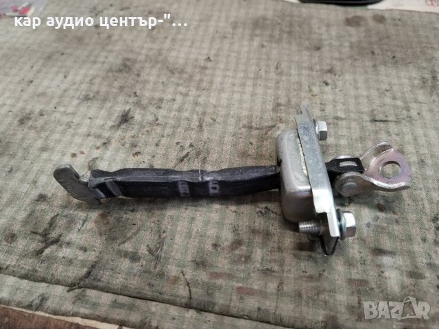 Toyota RAV-4 (2013-2018)оптегач врата