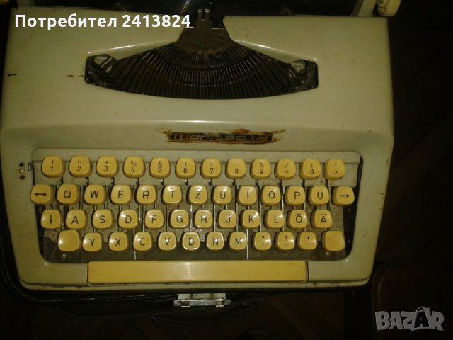 Стари пишещи машини, снимка 2 - Антикварни и старинни предмети - 29454265