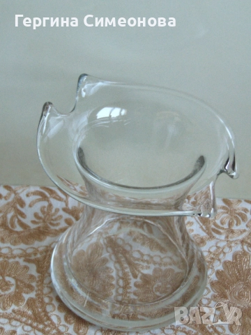 Красива ваза дебелостенно стъкло, снимка 2 - Вази - 52424238