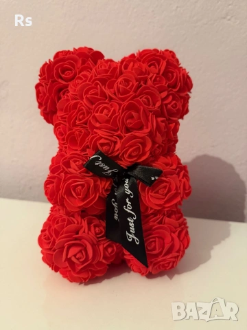 Мече от рози със панделка