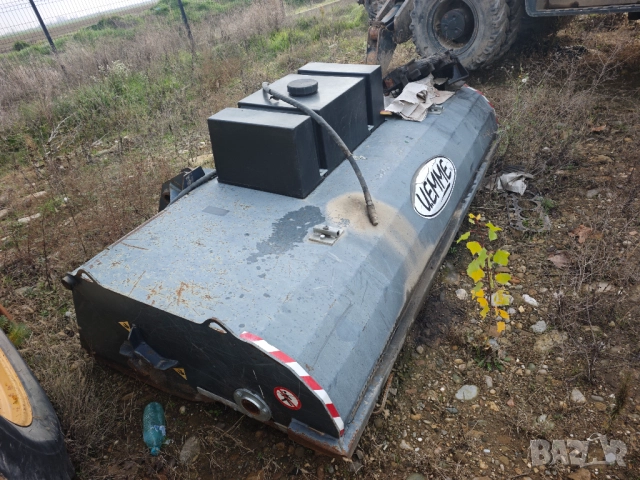 Сметосъбираща четка за багер UEMME Manta 2500 HD , снимка 8 - Индустриална техника - 52813664