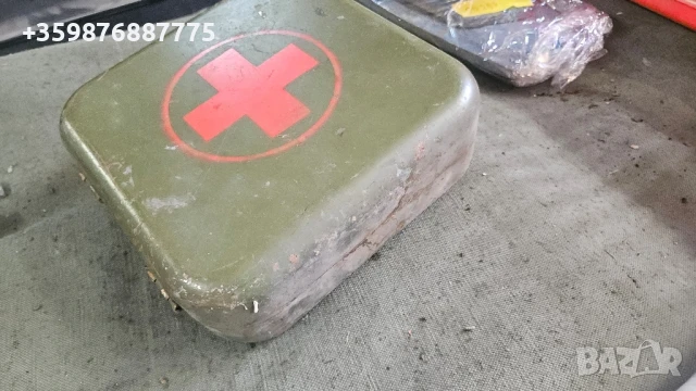 Военна аптечка метална Нова Уаз Газ Зил Урал Краз Москвич Жигули , снимка 5 - Части - 51423689