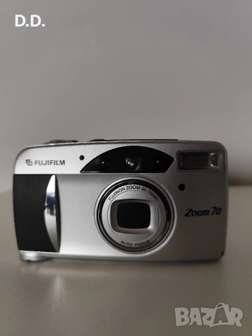 Fujifilm Zoom 70 (35 mm film point and shoot)