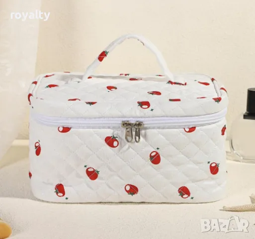 Козметичен несесер, снимка 3 - Портфейли, портмонета - 49003355