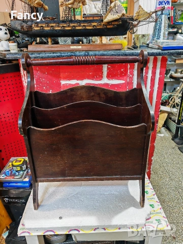 Стара поставка за вестници 