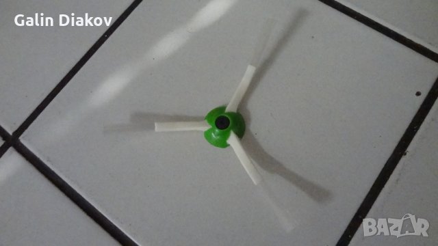 Части и аксесоари за домашен робот IRobot Roomba модели: E5, E6, E7, i7, i8, снимка 10 - Прахосмукачки - 33727809