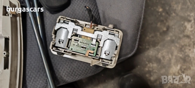 Плафон заден Audi A4 B6 Avant 2.5TDI - 163 к.с, снимка 2 - Части - 53926938