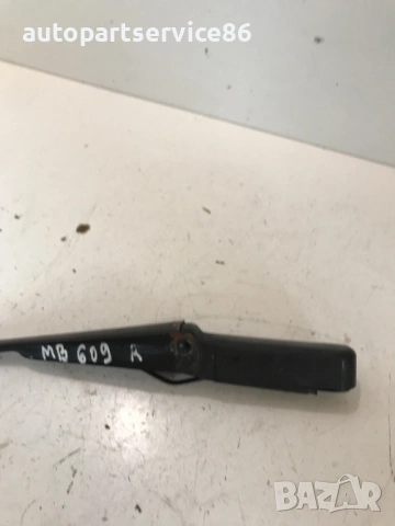 Предно рамо на чистачките за Mercedes 709 609 (1986-1996) 189686, снимка 2 - Части - 54178572