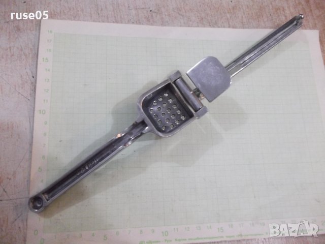 Преса ръчна за чесън алумивиева съветска, снимка 8 - Прибори за хранене, готвене и сервиране - 38024654