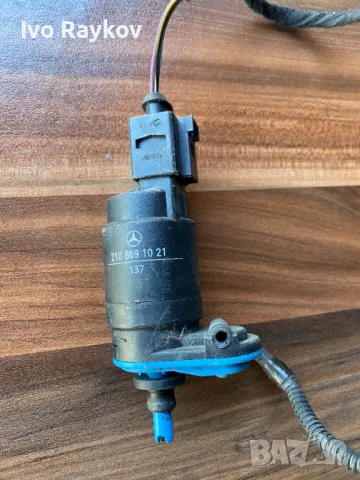 Помпичка чистачки за Mercedes-Benz Class A 2108691021, снимка 2 - Части - 49225941