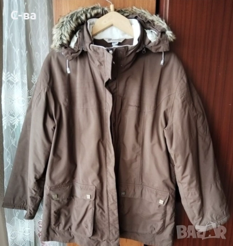 Дамско зимно яке Decathlon 