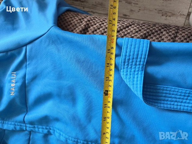 Детски халат Декатлон 152см., снимка 4 - Хавлии и халати - 53224166