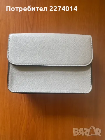 Малка чанта , снимка 2 - Чанти - 48766917