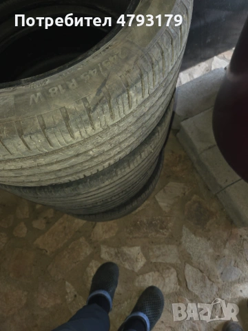 Продавам комплект 4 гуми 245/45 R 18 Contenetal