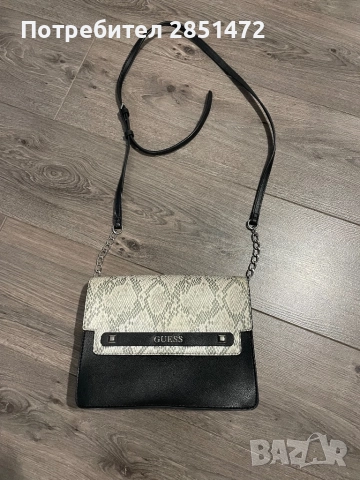 Дамска чанта Guess, снимка 3 - Чанти - 52854300