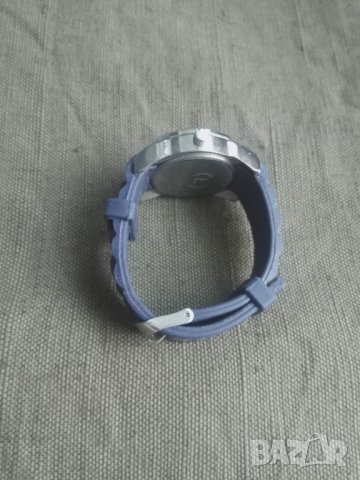 Продавам дамски часовник Luzaka, снимка 5 - Дамски - 29638363