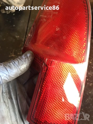 Отразител за горна задна дясна светлина за Mercedes W639 Vito (2004) A6398200864