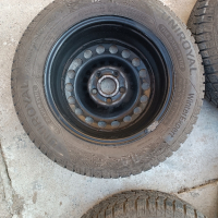 Неразличими от нови зимни гуми Uniroyal с джанти 15, снимка 13 - Гуми и джанти - 44658543