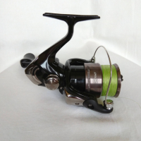 SHIMANO CATANA 2500 FD с плетено влакно YGK, снимка 2 - Макари - 44805963