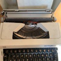 пишеща машина contessa 2 de luxe, снимка 2 - Антикварни и старинни предмети - 44493166