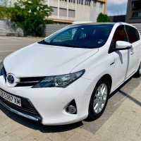 Toyota Auris Hybrid Full , снимка 14 - Автомобили и джипове - 42394965