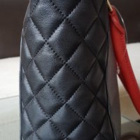 Оригинална чанта Love Moschino черна, снимка 5 - Чанти - 40130463