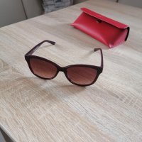 Продавам оригинални слънчеви очила Guess, снимка 1 - Слънчеви и диоптрични очила - 40229648