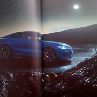 Каталог брошура списание за новите автомобили М8 на BMW английски твърди корици, снимка 5 - Други - 34984400