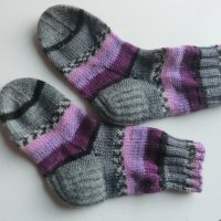 плетени чорапи сиво/лилаво, ходило 16, конч 16, снимка 2 - Чорапи - 39295337