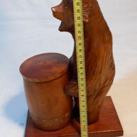 Руска мечка с буре мед дърворезба , снимка 1 - Декорация за дома - 39010556